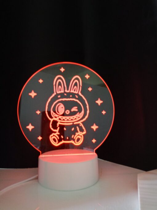 Φωτιστικό labubu led plexiglass - Image 2
